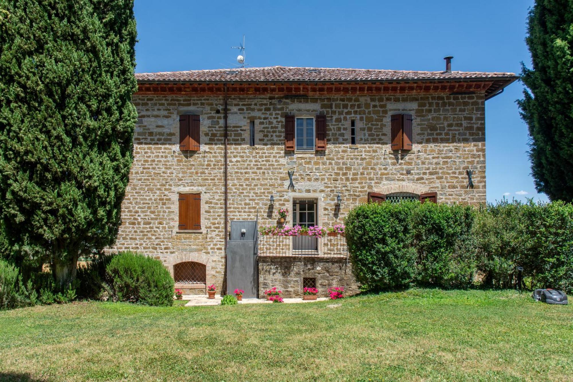 Antica Residenza Montereano Villa Gubbio Luaran gambar